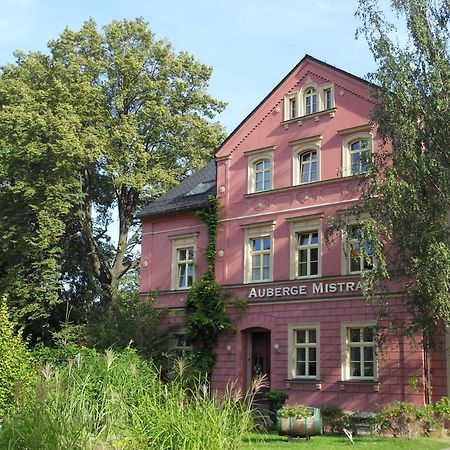 Wein-Hotel Auberge Mistral Freiberg Exterior foto
