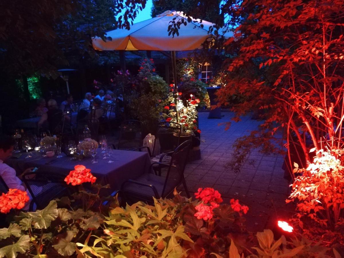 Wein-Hotel Auberge Mistral Freiberg Exterior foto